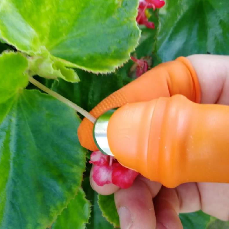 50% OFF| Gardening Thumb Knife